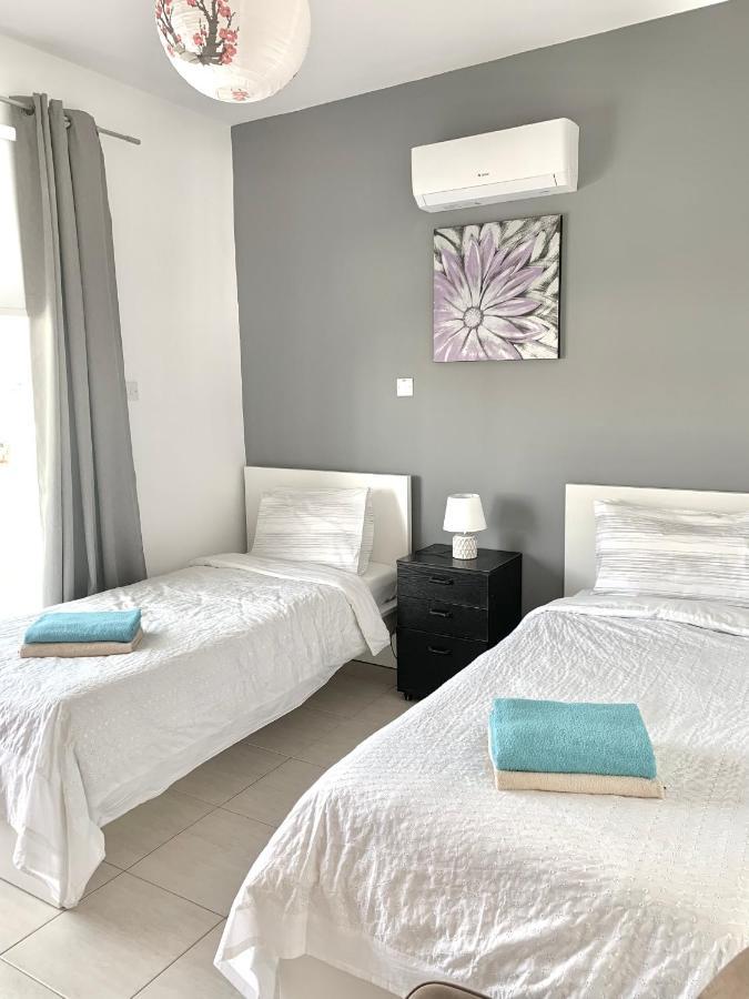 Апартаменты Diana Townhouse 1 Пафос Экстерьер фото