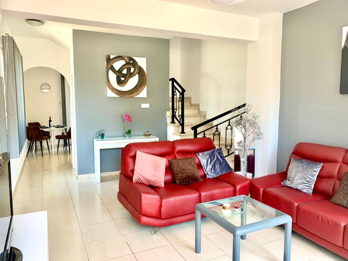Апартаменты Diana Townhouse 1 Пафос Экстерьер фото